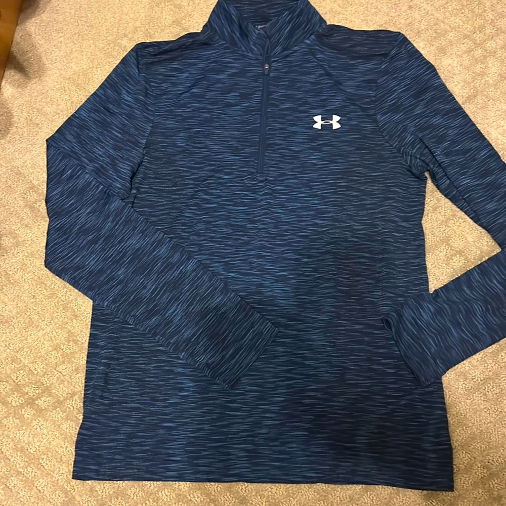 Under Armor Men’s size medium like new heat gear pullover